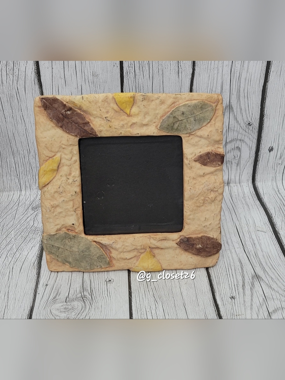 Weighted Leaf-Accent Cream Photo Frame